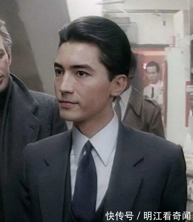尊尊龙凯时app官方网站龙：拥有超高颜值却是孤儿一个没有妻子也没孩子